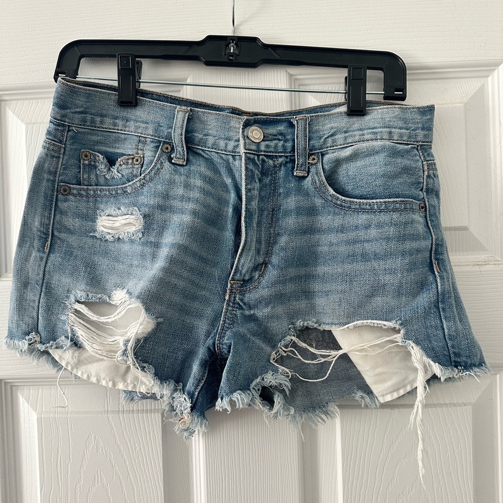 American Eagle vintage hi rise festival jean shorts, size 4